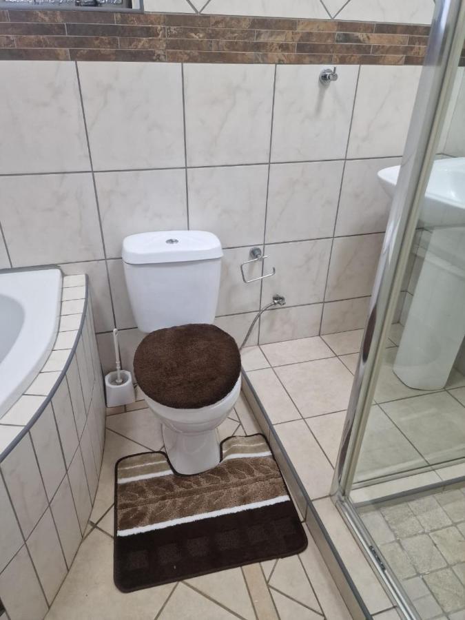 Pinto City Motel Kempton Park Eksteriør bilde