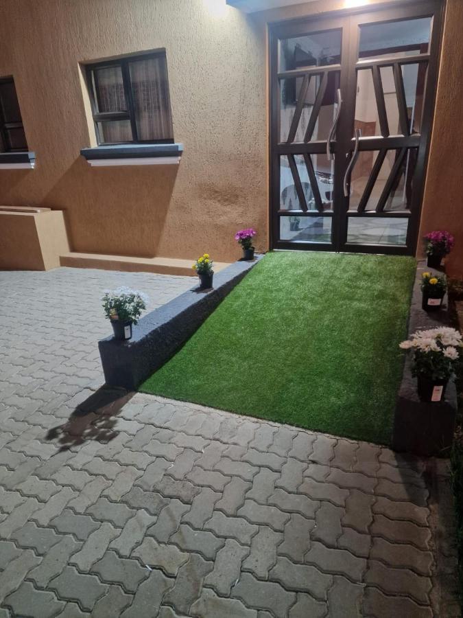 Pinto City Motel Kempton Park Eksteriør bilde