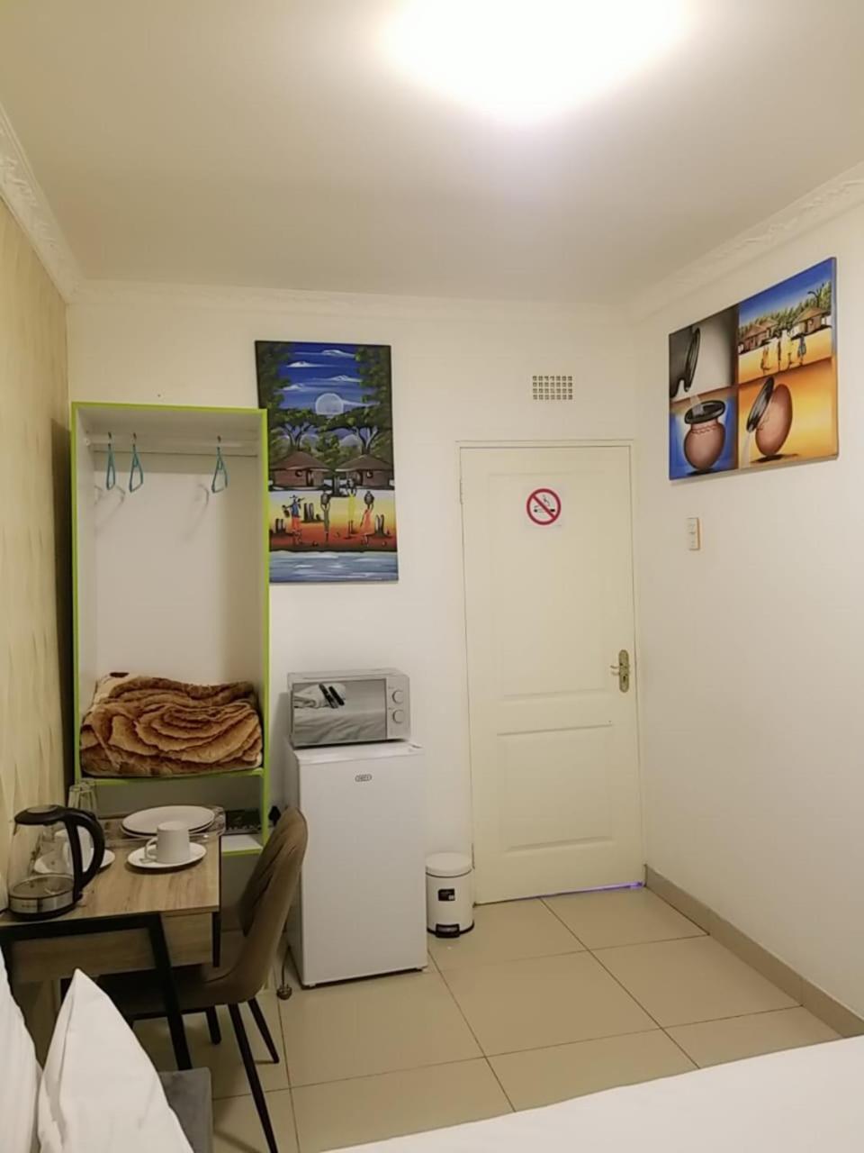 Pinto City Motel Kempton Park Eksteriør bilde